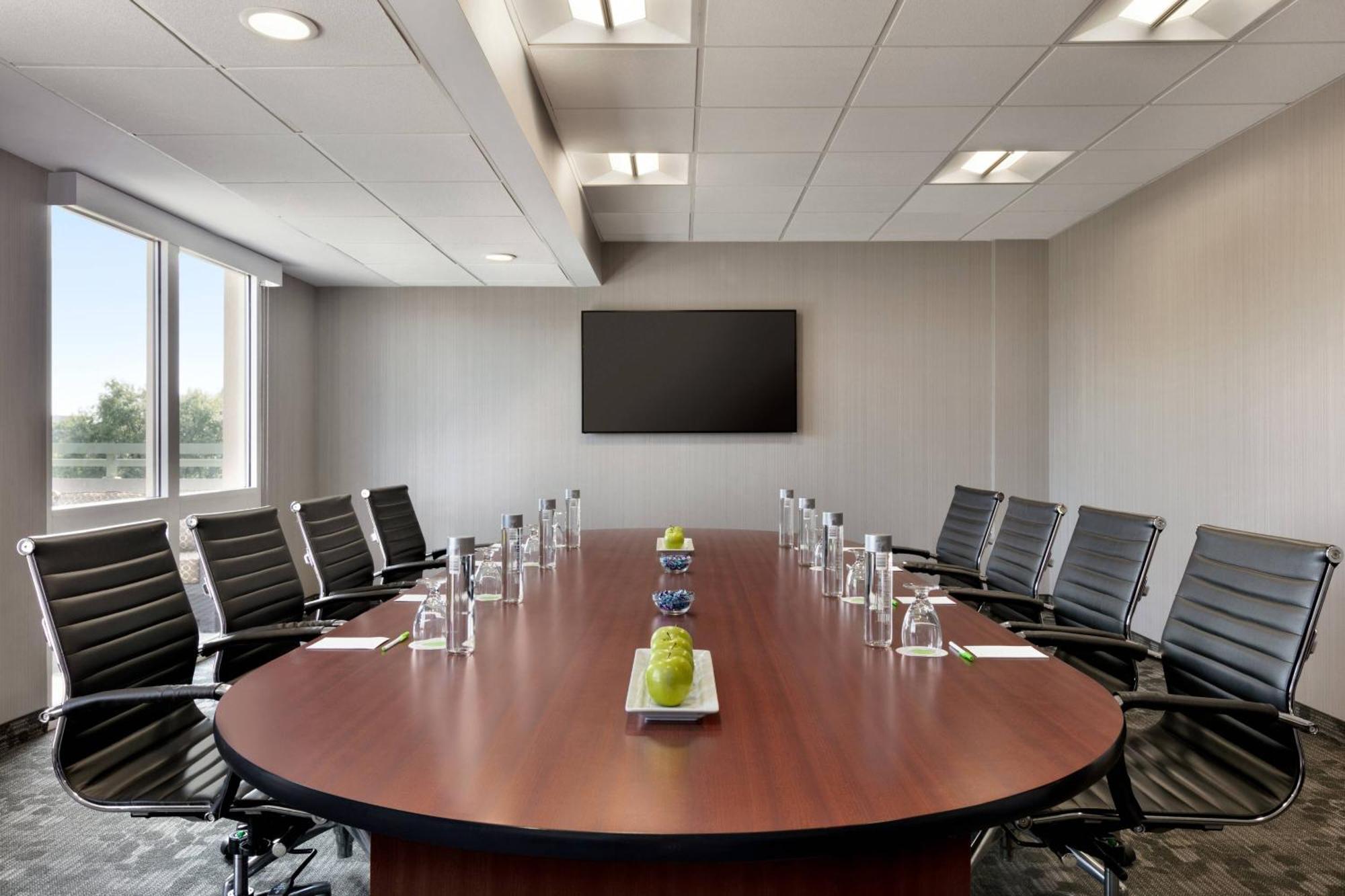 Courtyard By Marriott Tysons Mclean Hotel Tysons Corner Ngoại thất bức ảnh