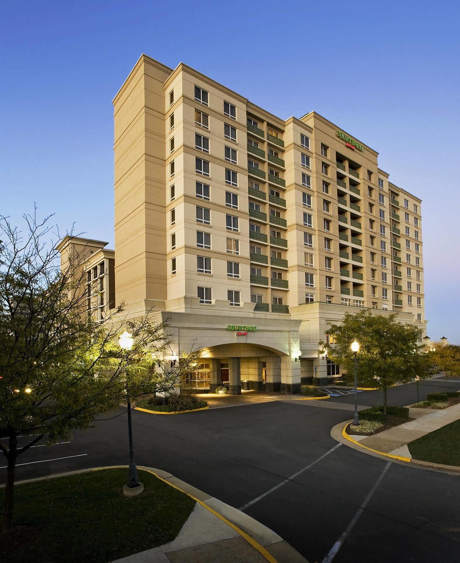 Courtyard By Marriott Tysons Mclean Hotel Tysons Corner Ngoại thất bức ảnh